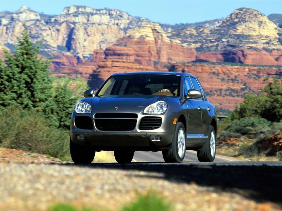  Porsche Cayenne Turbo 2004 года  (фото 13 из 15)